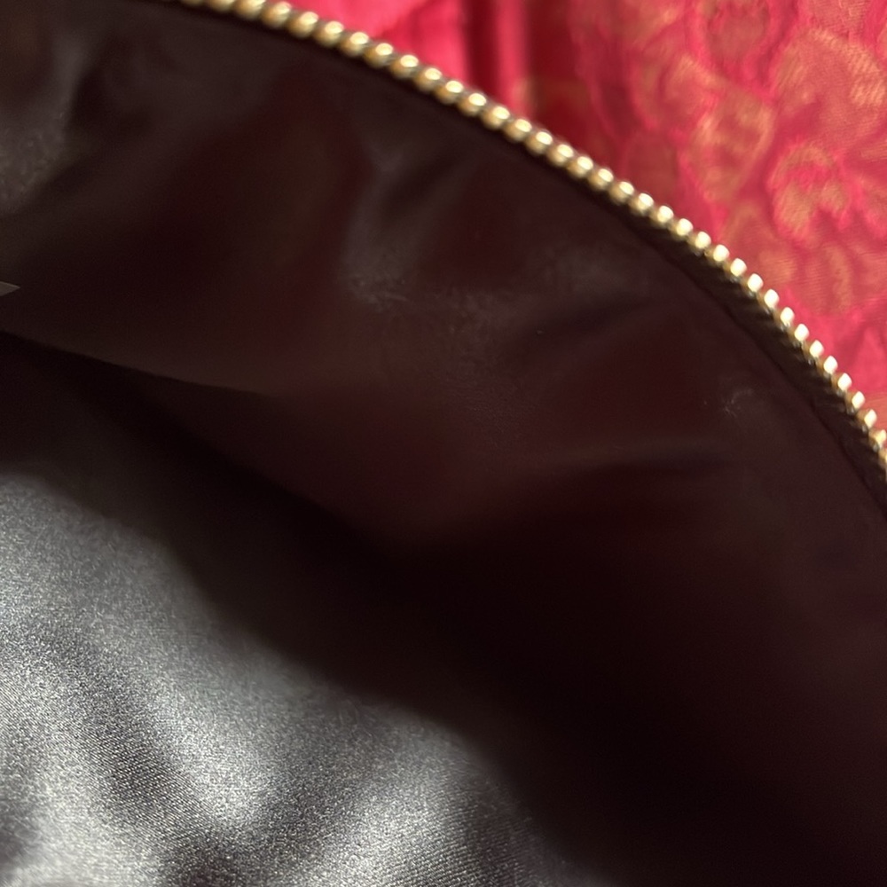 Cosmetic pouch - Picture 6 of 7
